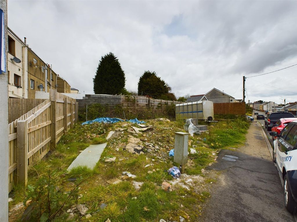 Land for sale in Mountain Road, Upper Brynamman, Ammanford SA18, £