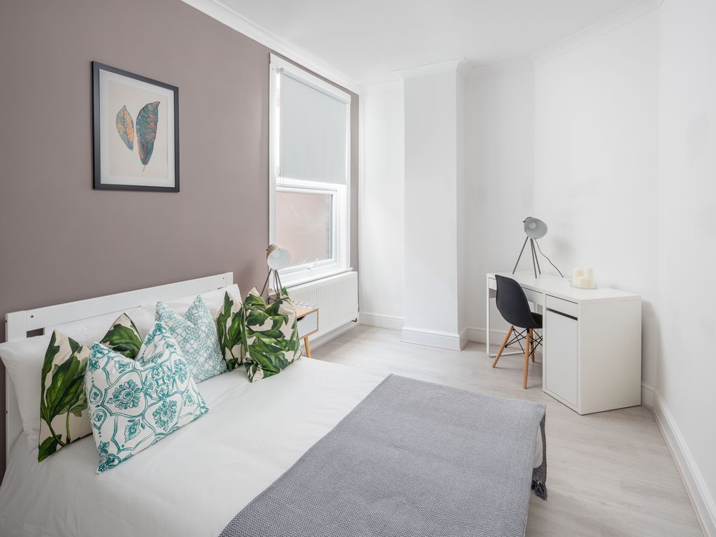 Room to rent in London Road, Croydon CR0, £780 pcm Zoopla