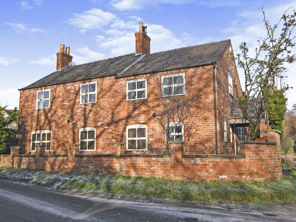 4 bed detached house for sale in High Street, Eagle, Lincoln