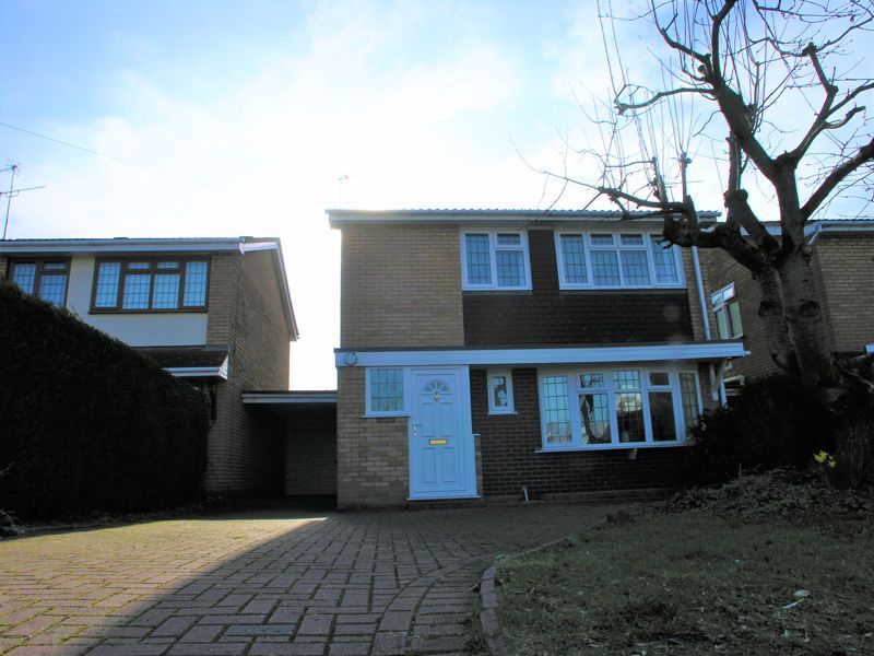 3 bed detached house to rent in Sytch Lane, Wombourne, Wolverhampton