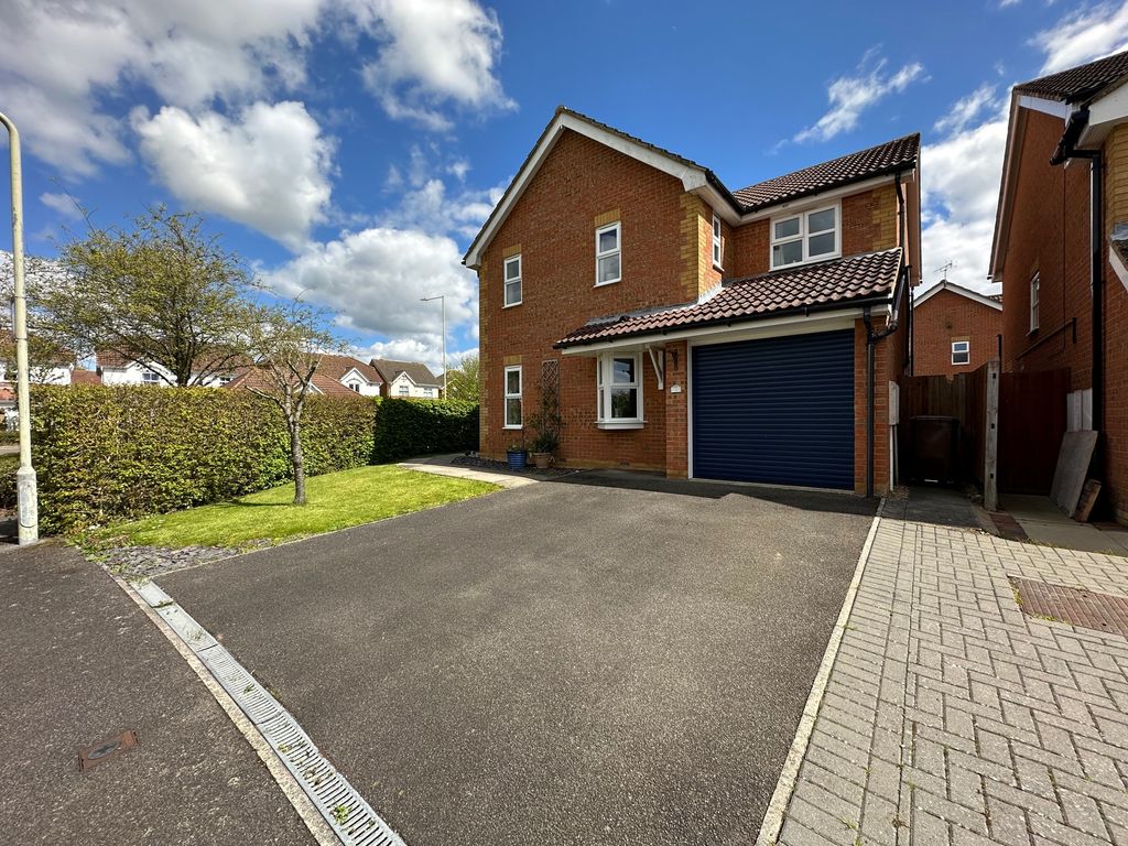 4 bed detached house for sale in Farrers Walk, Kingsnorth, Ashford TN23