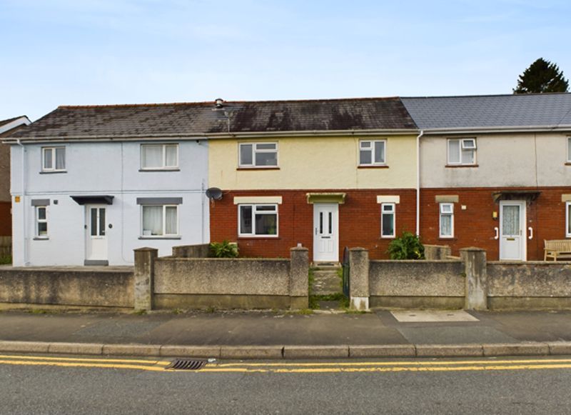 3 bed terraced house for sale in Pentrefelin Street, Carmarthen SA31, £