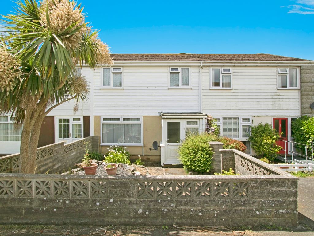3 bed terraced house for sale in Tregellas Road, Mullion, Helston