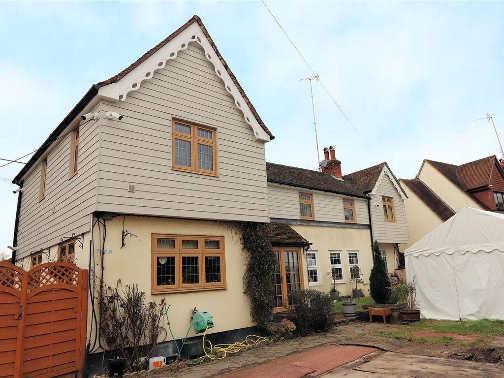 2 bed flat to rent in Copthall Green, Waltham Abbey EN9 Zoopla