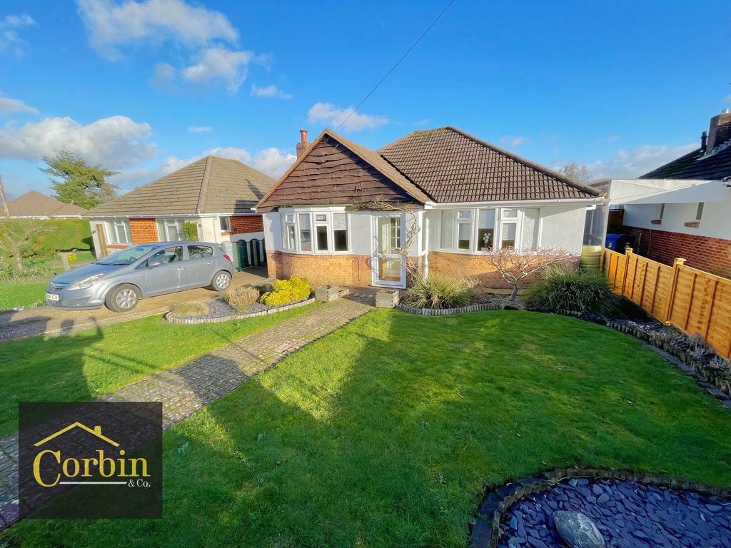 2 bed bungalow for sale in Hull Crescent, Bournemouth, Dorset BH11 Zoopla