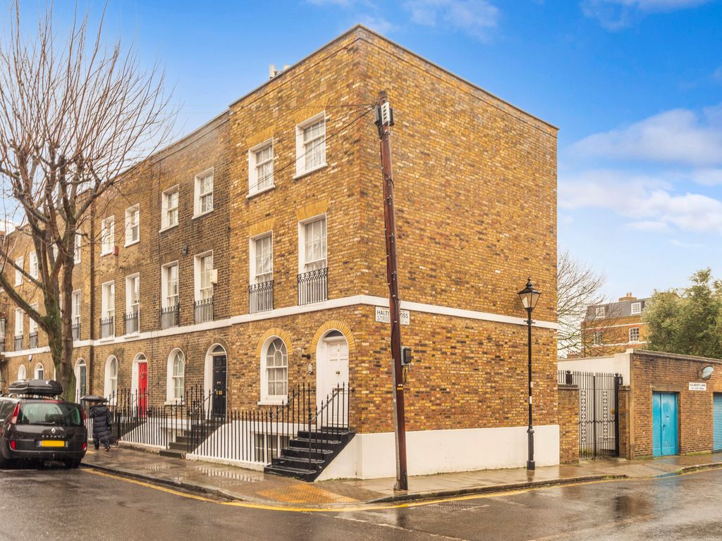 3 bed end terrace house for sale in Halton Road, Angel N1, £1,750,000