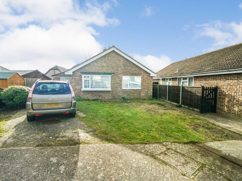 3 bed detached bungalow for sale in Large Acres, Selsey PO20 Zoopla