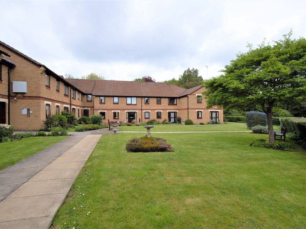 Charter Road, Chippenham SN15  