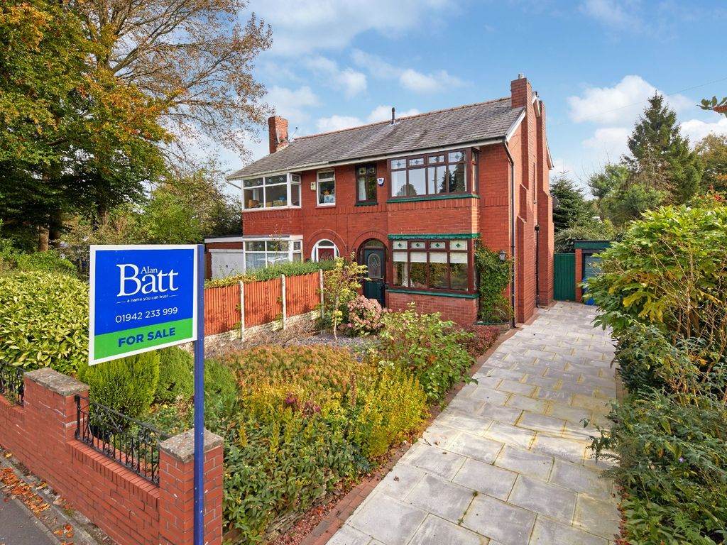 3 bed semidetached house for sale in Shevington Lane, Shevington