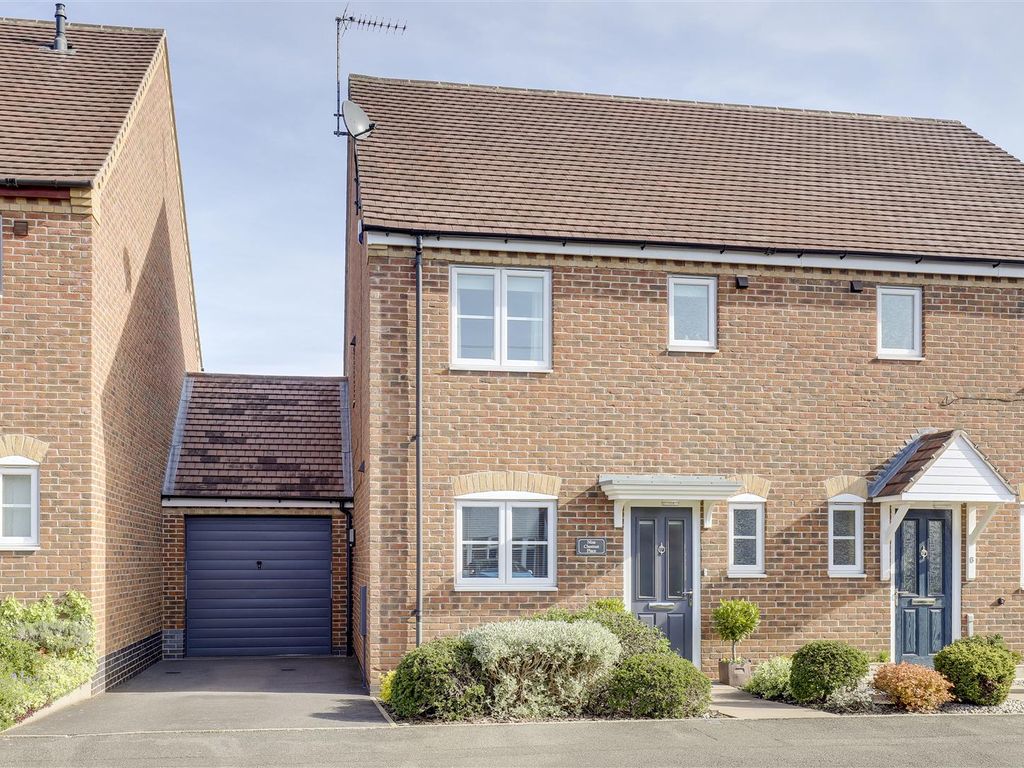 3 bed semidetached house for sale in Bispham Drive, Toton