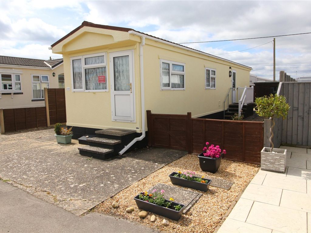 2 bed mobile/park home for sale in Naish Estate, Barton On Sea