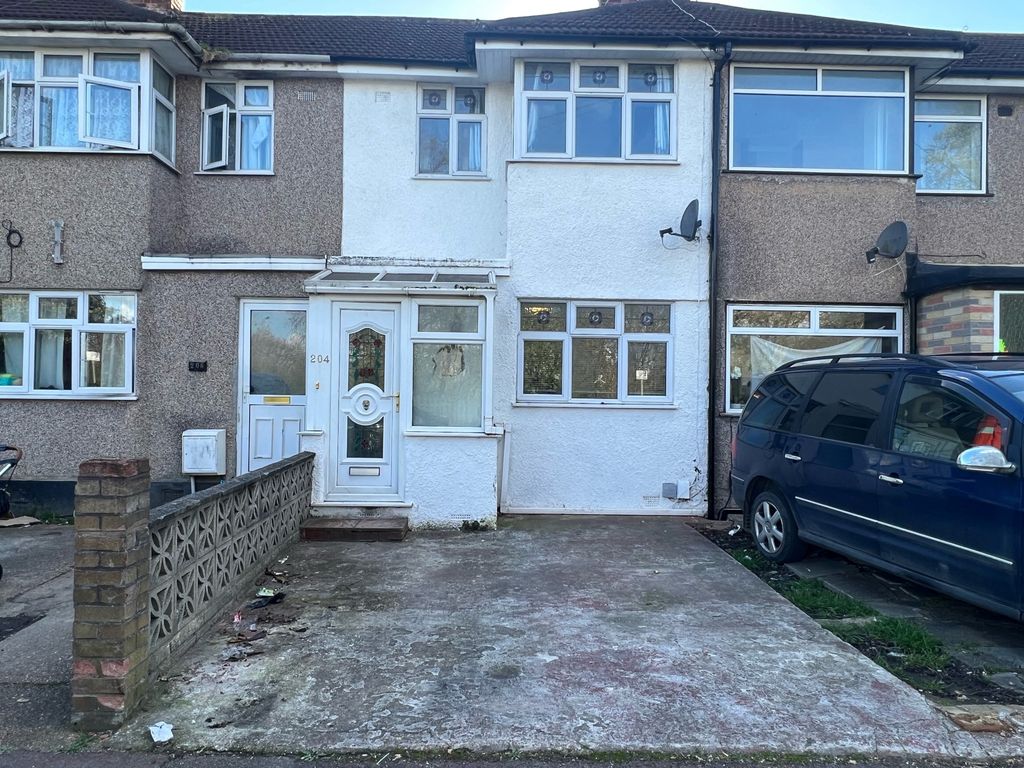 3 bed terraced house for sale in Oval Road North, Dagenham RM10 Zoopla