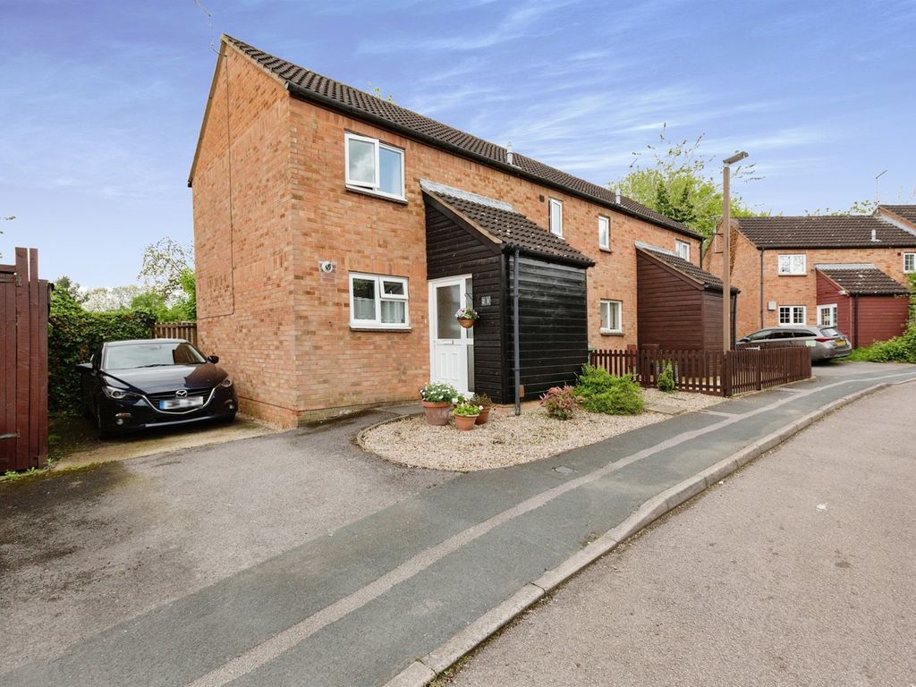 3 bed semidetached house for sale in Sterling Close, Pennyland, Milton Keynes MK15 Zoopla