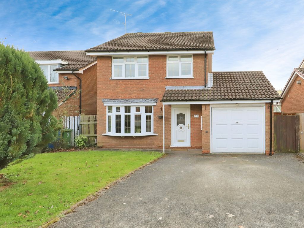 3 bed detached house for sale in Gainsborough Drive, Perton Wolverhampton, Staffordshire WV6, £
