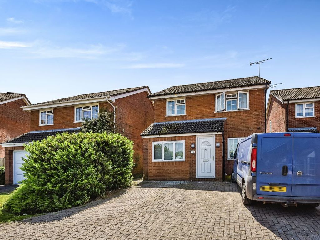 3 bed detached house for sale in 19 Woodman Mead, Warminster, Wiltshire