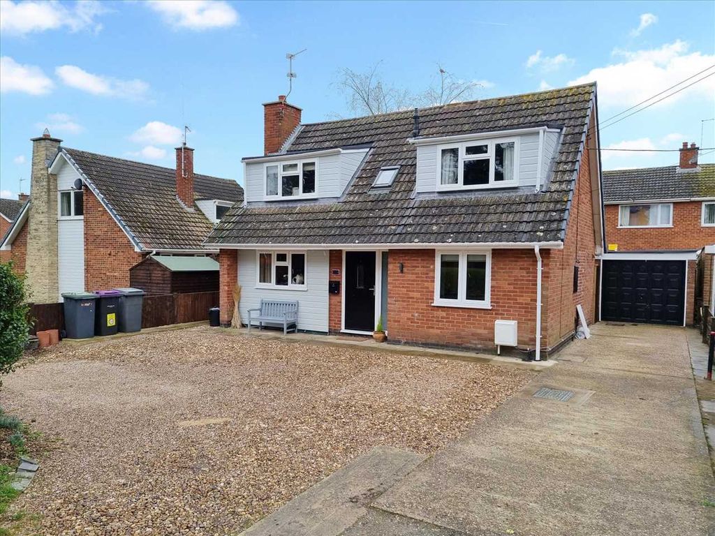 3 bed detached house for sale in Sleaford Road, Ruskington, Sleaford