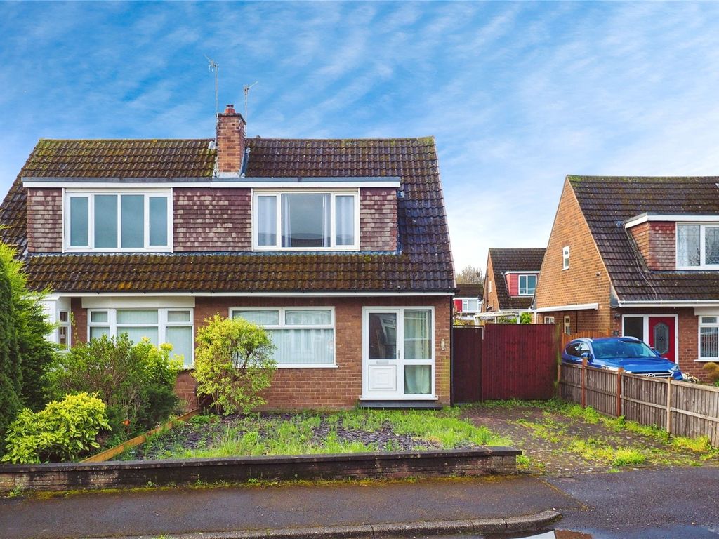 3 bed semidetached house for sale in Gisburn Close, Silverdale