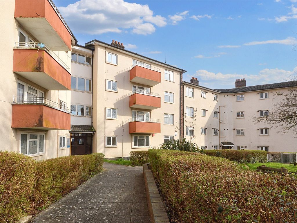 2 bed flat for sale in Cecil Street, Plymouth, Devon PL1, £80,000 Zoopla
