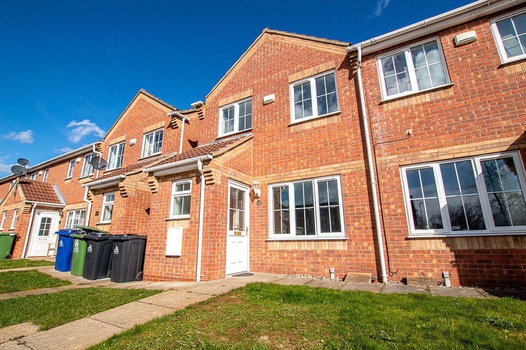 2 bed end terrace house to rent in Hardys Court, Grimsby, North East