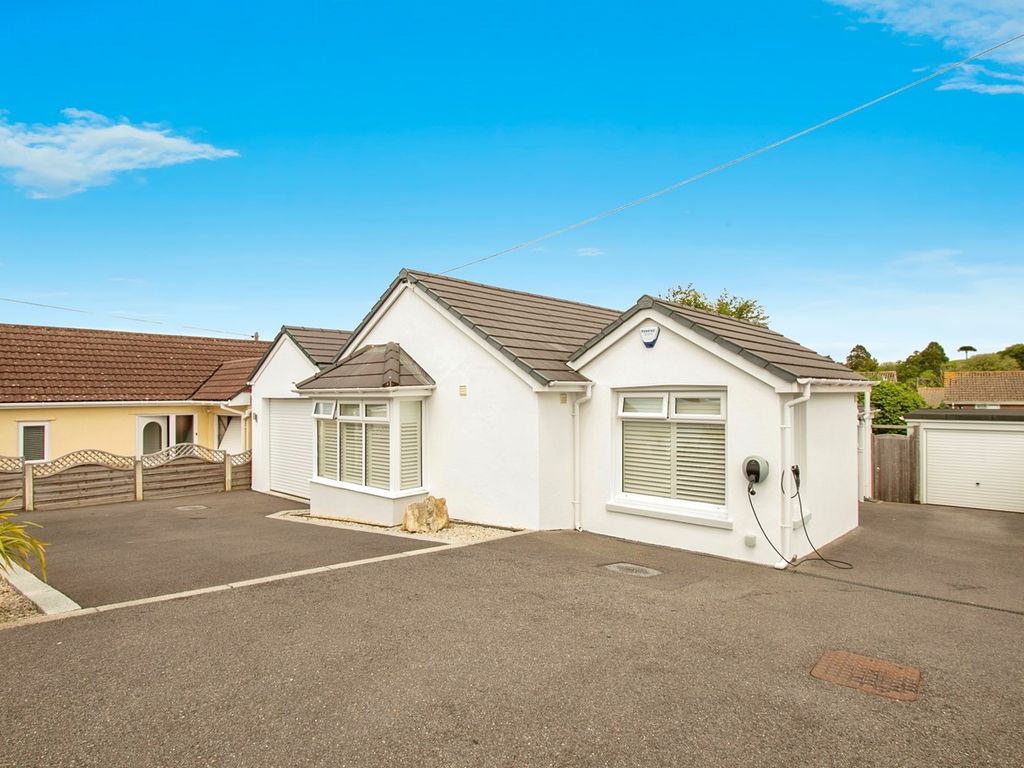 3 bed detached bungalow for sale in Dorchester Road, Oakdale, Poole BH15, £600,000 Zoopla