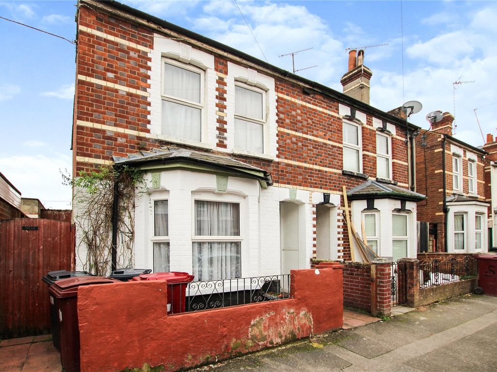 3 bed semidetached house for sale in Kensington Road, Reading