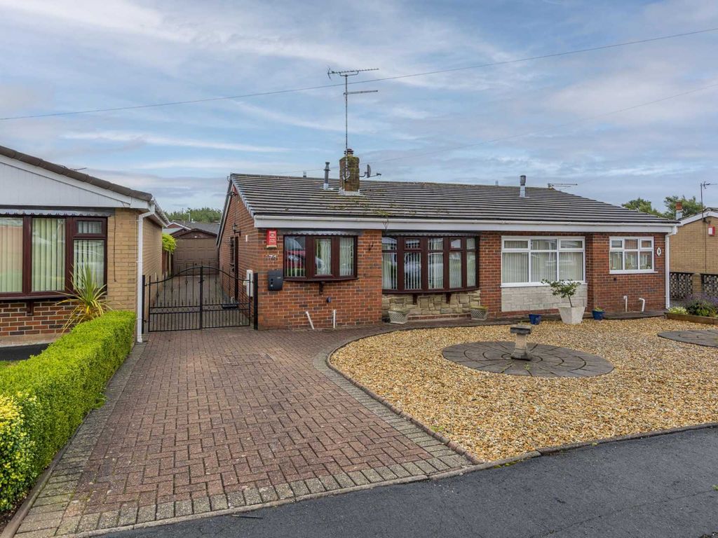 2 bed semidetached bungalow for sale in Holyhead Crescent, Weston