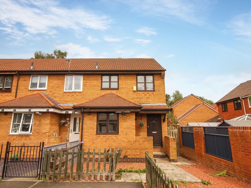 2 bed end terrace house for sale in Woodcroft Close, Annitsford