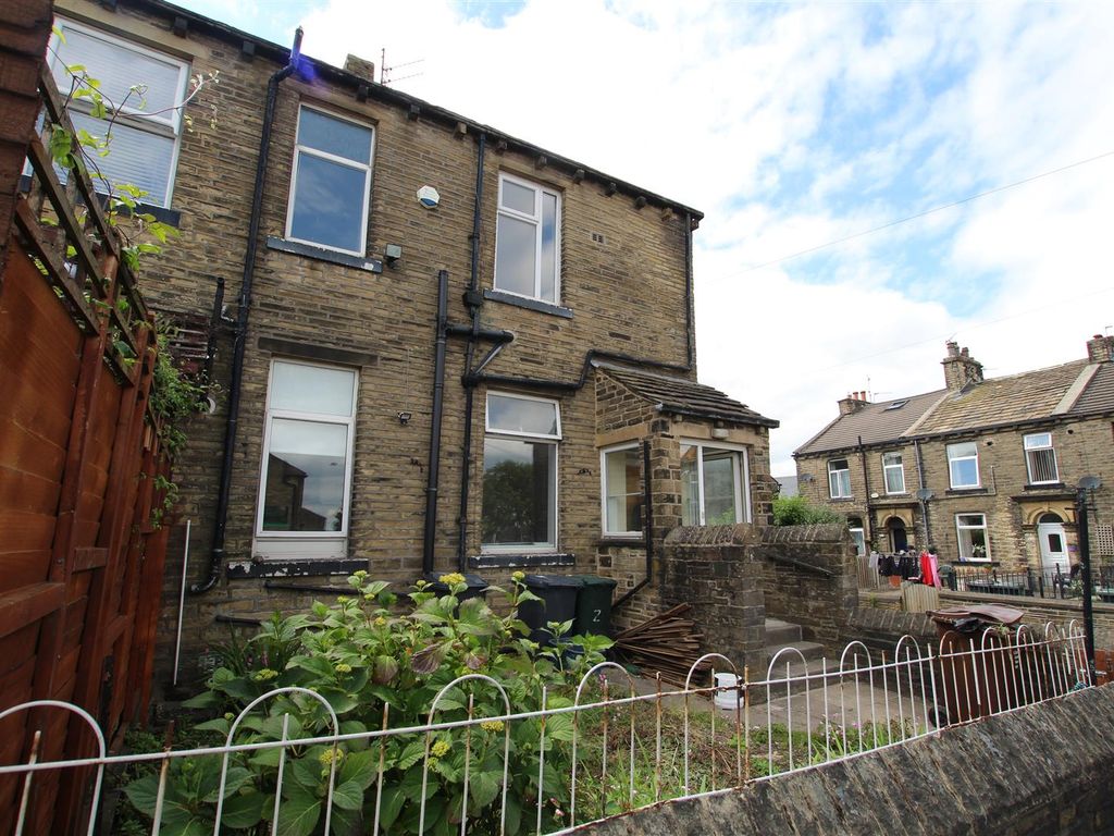 2 bed terraced house for sale in Wolseley Street, Clayton, Bradford