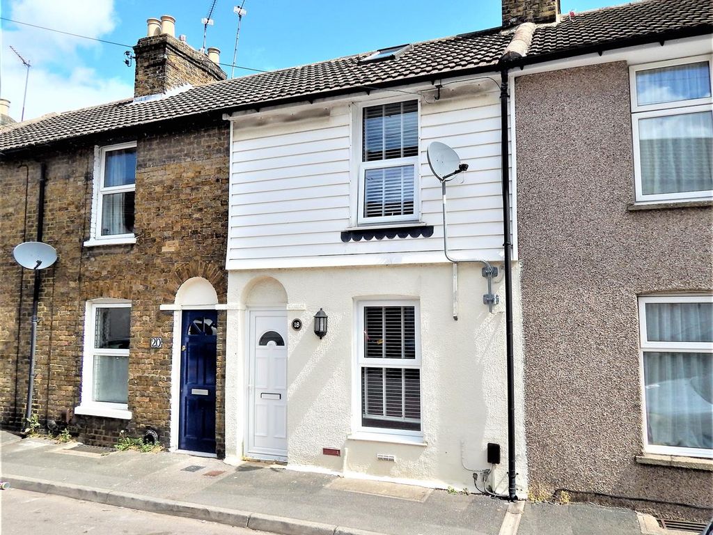 3 bed terraced house for sale in Baker Street, Borstal, Rochester ME1