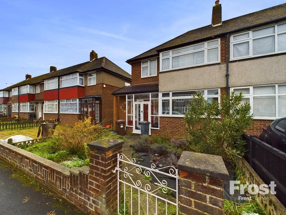 3 bed end terrace house for sale in Harvest Road, Feltham, Greater