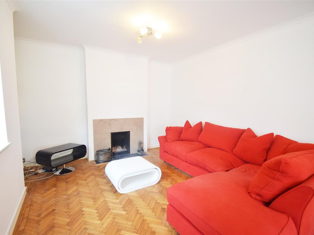 2 bed flat to rent in Cambridge Park, Twickenham TW1 Zoopla