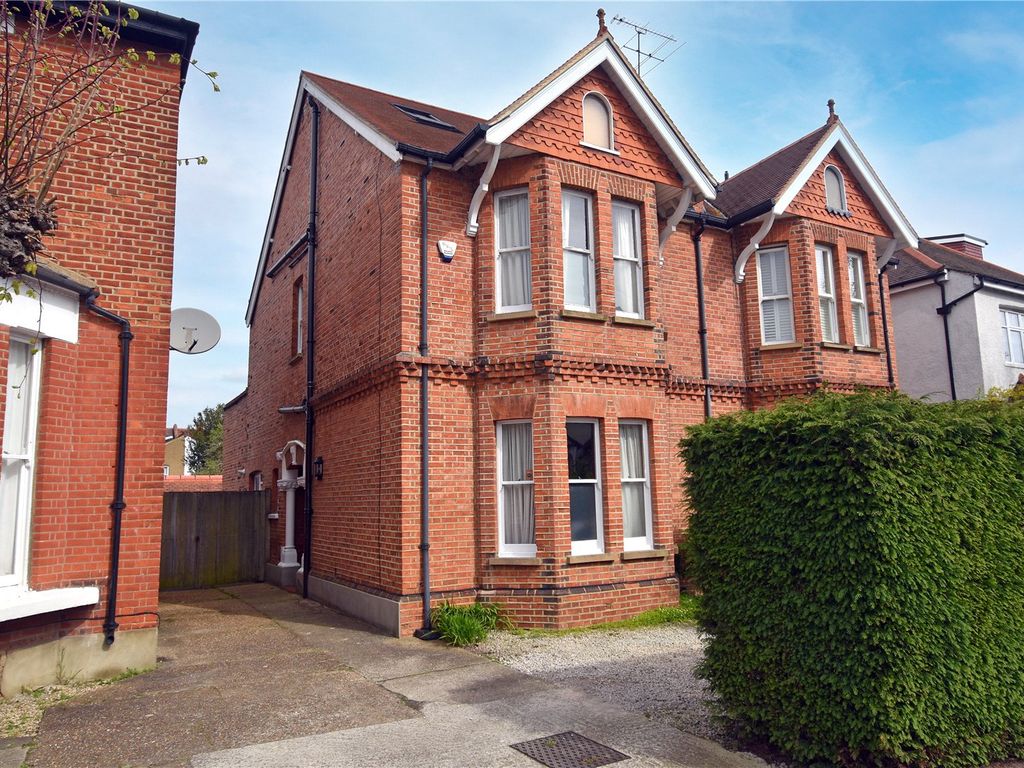 4 bed semidetached house for sale in Acacia Grove, New Malden KT3, £