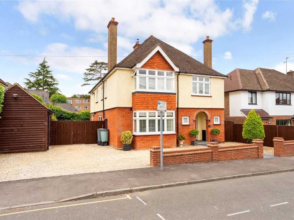 4 bed detached house for sale in Avonmore Avenue, Guildford, Surrey GU1