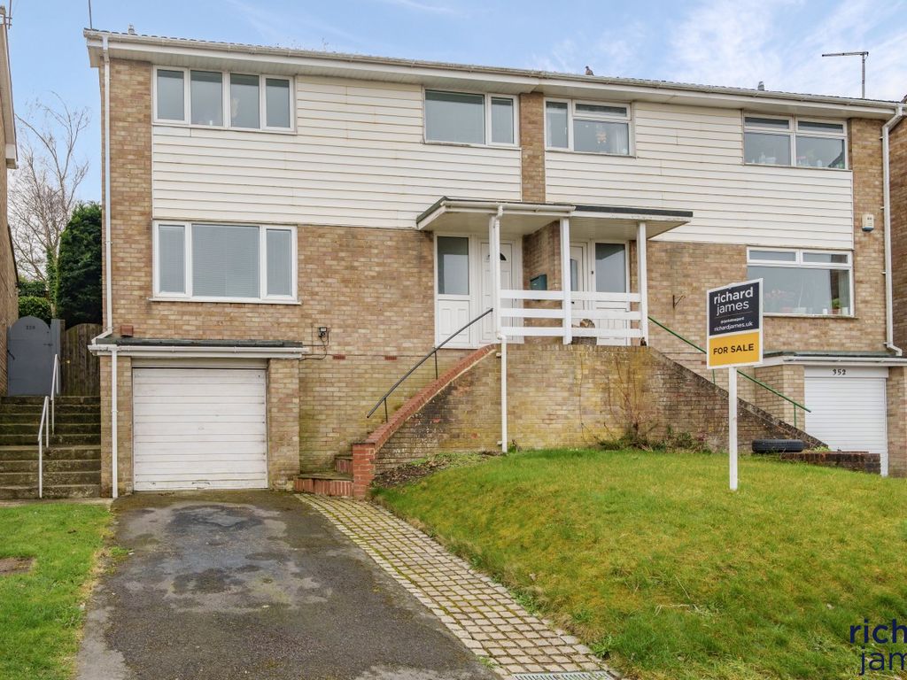 3 bed semidetached house for sale in Windrush, Highworth SN6, £171,500