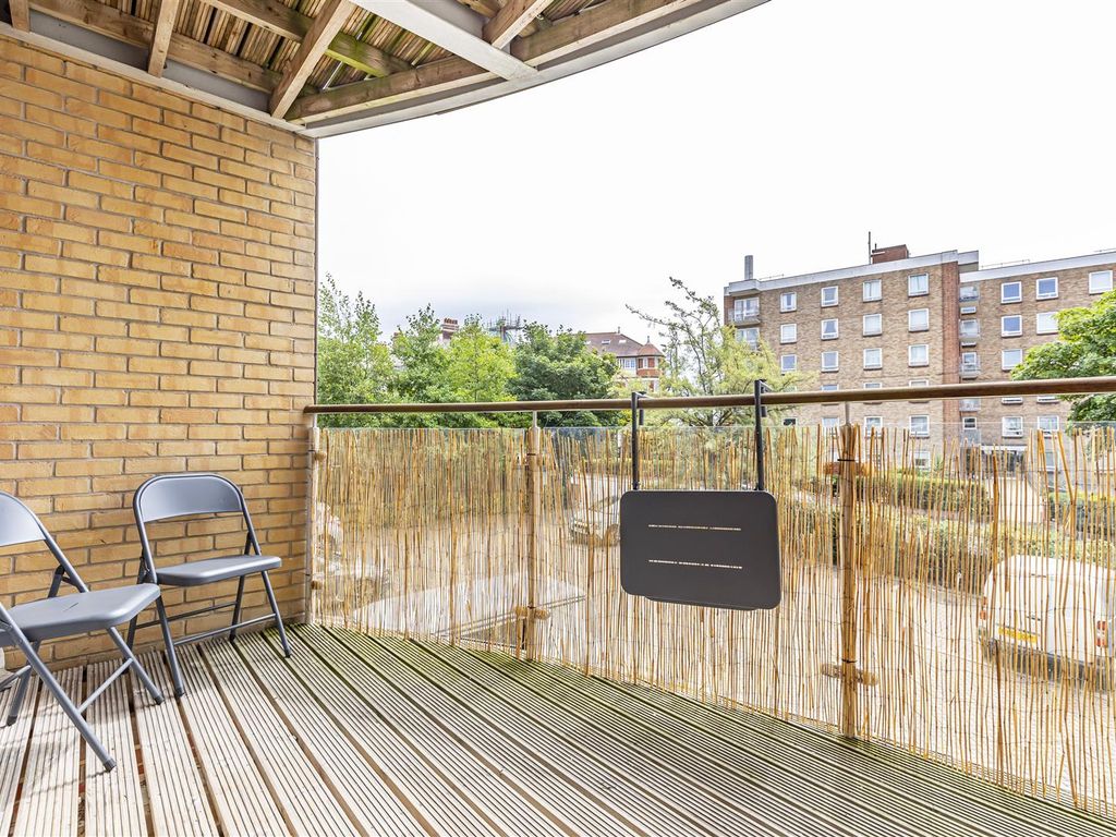 2 bed flat to rent in Owls Road, Bournemouth BH5 Zoopla