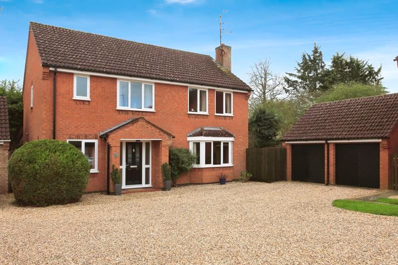 5 bed detached house for sale in Belton Close, Market Deeping