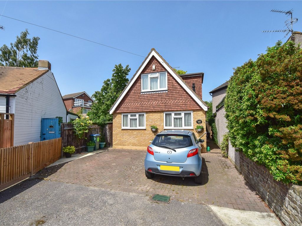 2 bed detached house for sale in Lower Road, Hextable BR8 Zoopla