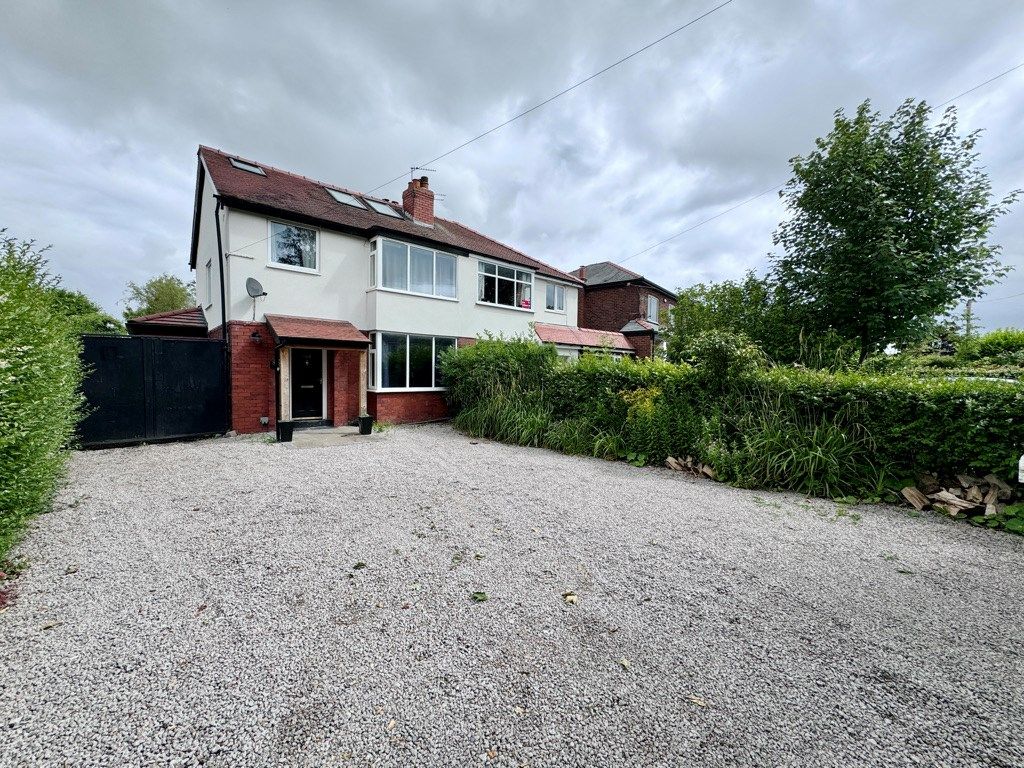 4 bed semidetached house for sale in Liverpool Road, Hutton, Preston