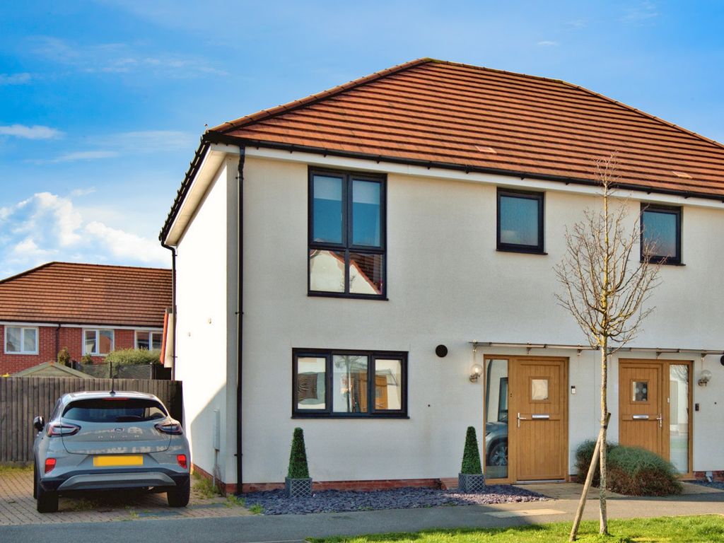 3 bed semidetached house for sale in Cole Avenue, SouthendOnSea SS2