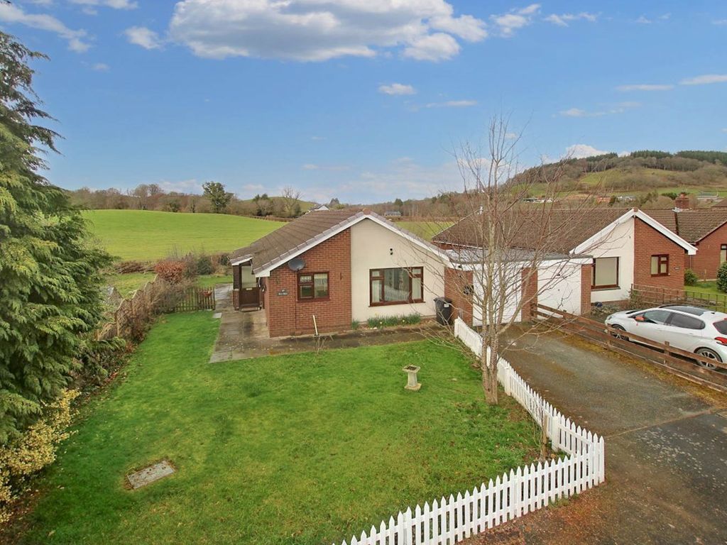 2 bed bungalow for sale in Parc Yr Irfon, Builth Wells LD2 Zoopla