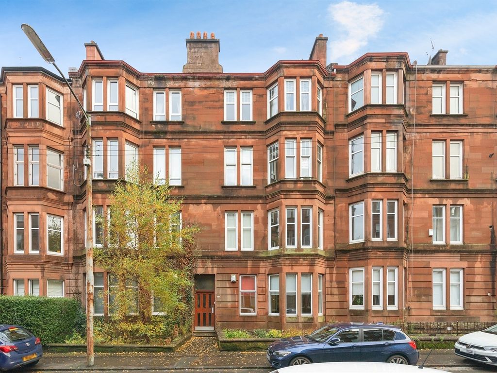 1 bed flat for sale in Walton Street, Shawlands, Glasgow G41, £159,000