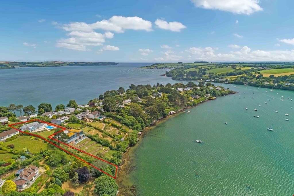 4 bed detached bungalow for sale in Restronguet Point, Feock, Truro