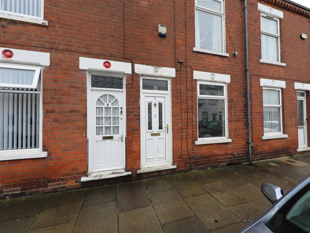 2 bed terraced house to rent in Whitby Street, Hull HU8 Zoopla