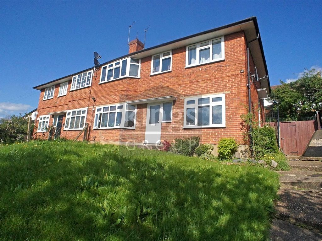 2 bed for sale in Sewardstone Gardens, London E4 Zoopla