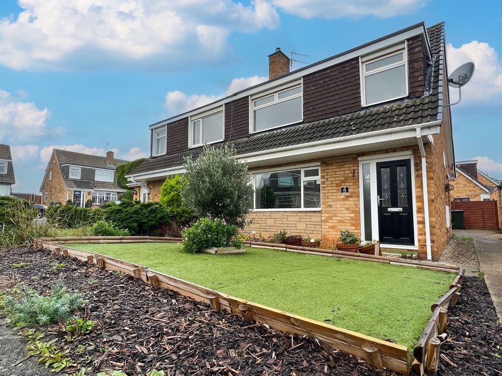 3 bed semidetached house to rent in Delamere Drive, MarskeByTheSea