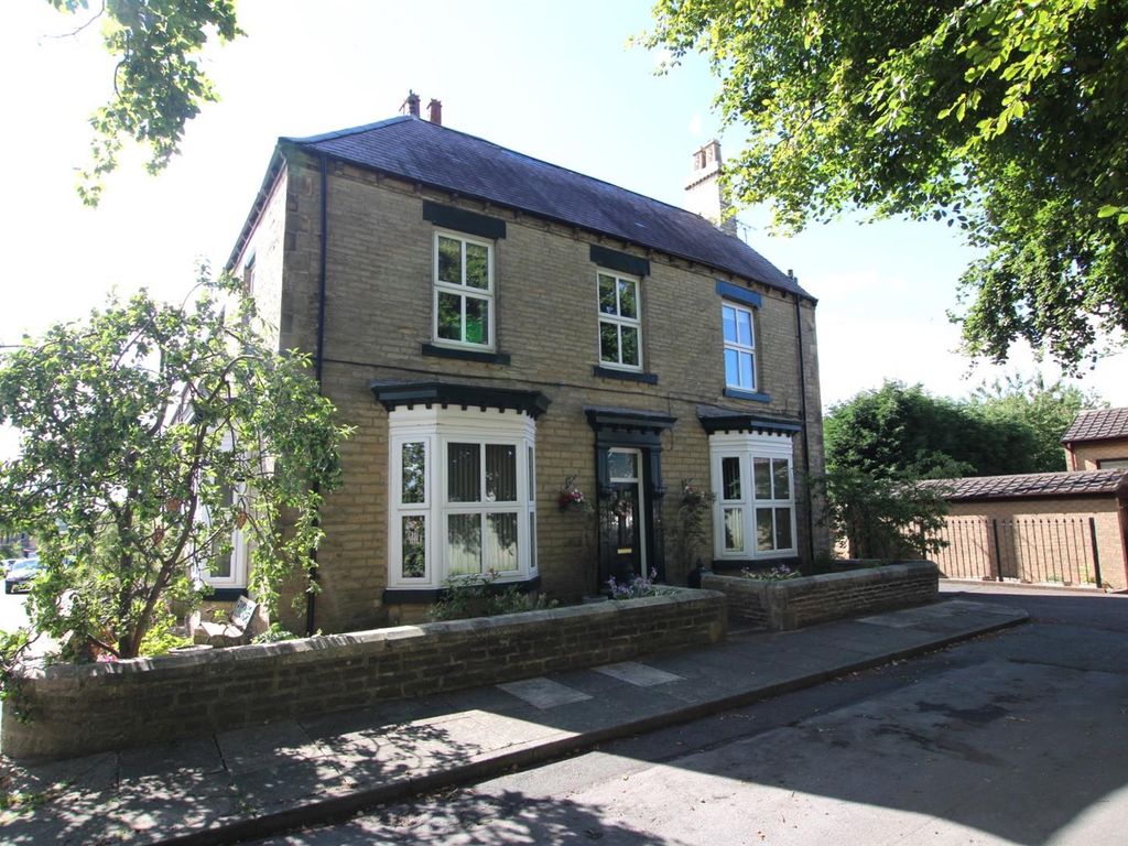 3 bed end terrace house for sale in Clarence Street, Auckland