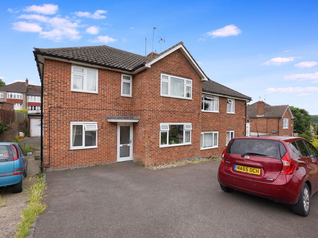 2 bed for sale in Mansel Drive, Rochester ME1, £230,000 Zoopla