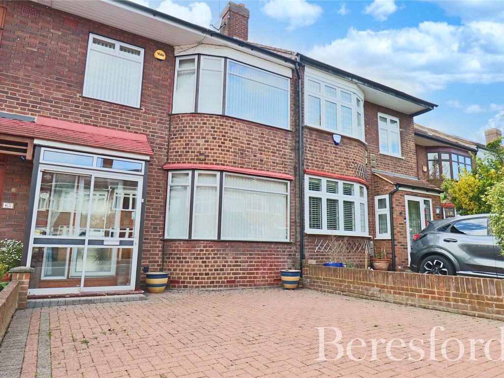 3 bed terraced house for sale in Halidon Rise, Romford RM3 Zoopla