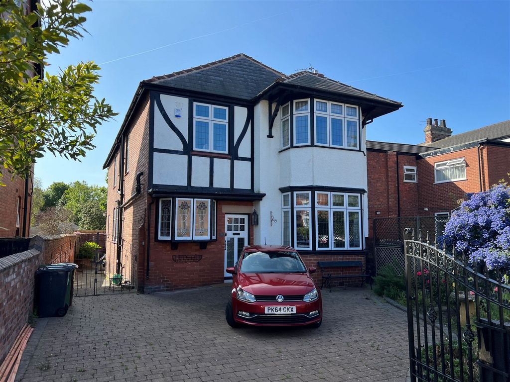 4 bed detached house for sale in Arnside Road, Southport PR9 Zoopla