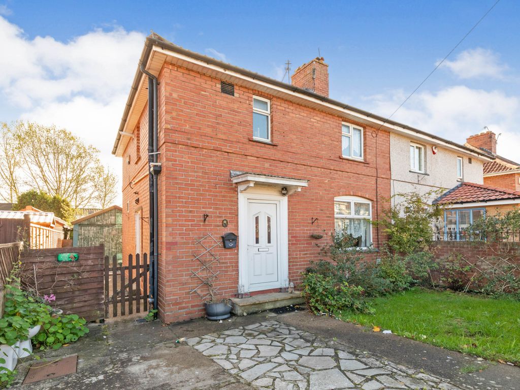 3 bed semidetached house for sale in Wallingford Road, Bristol BS4